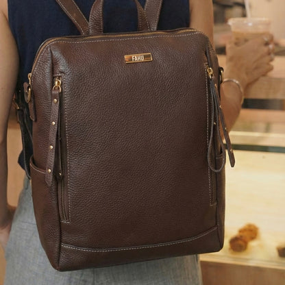 PREVENTA Mochila Cartera Catania Marrón texturizada (Recibe entre el 16/03 y 18/03)