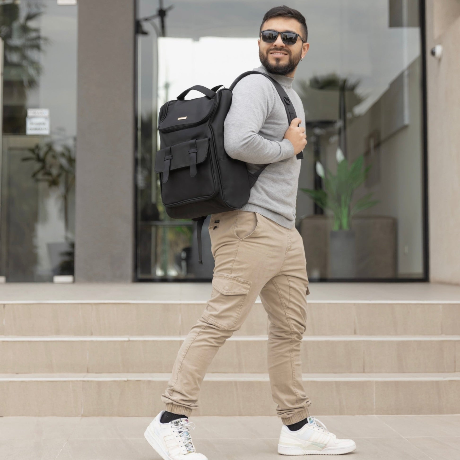 CHICAGO NEGRA – Mochila urbana con espacio para notebook - FAHU