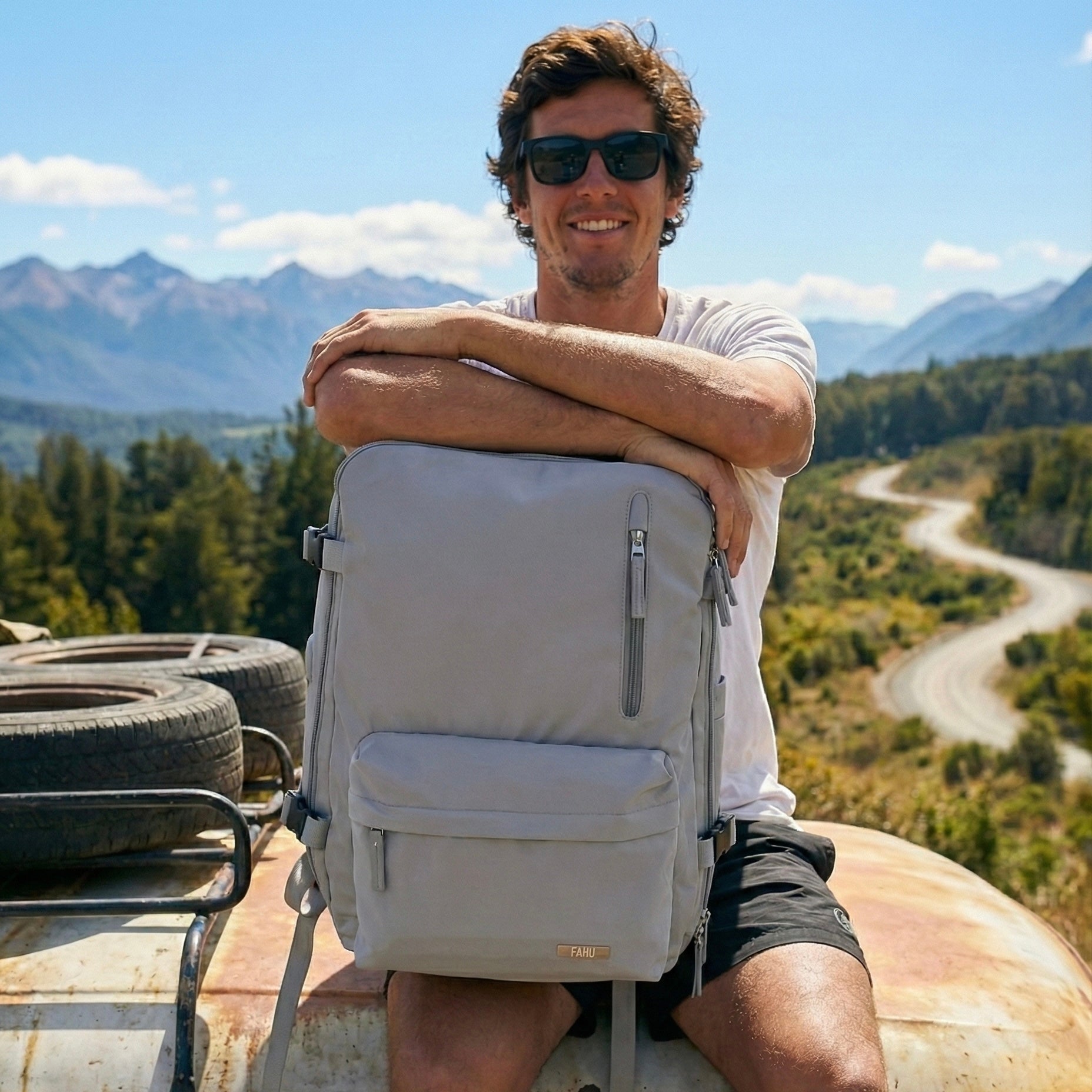MALLORCA GRIS – Mochila expandible de viaje tipo maleta - FAHU