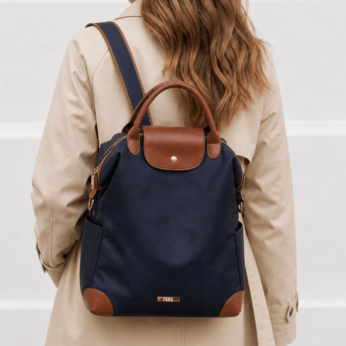 PREVENTA Mochila Cartera Alessandria azul marino (Recibe entre 19/06 y 22/06) - FAHU